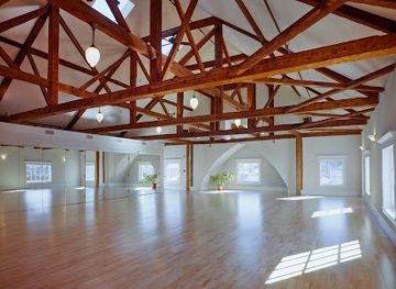 maine/camden/landmark/high-mountain-hall