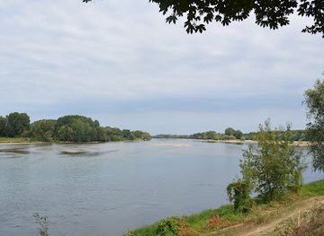 france/pays-de-la-loire/landmark/confluence-de-la-loire-et-de-la-vienne
