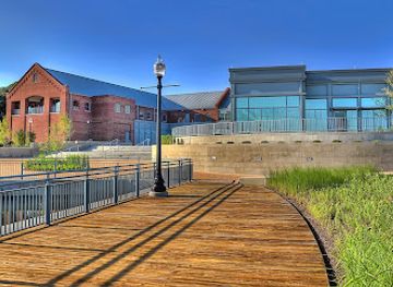 north-carolina/crystal-coast/landmark/north-carolina-history-center-at-tryon-palace