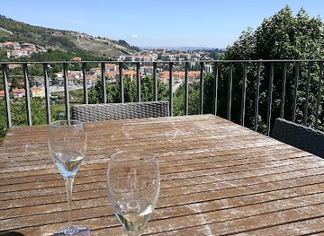 portugal/beira-alta/landmark/caves-da-raposeira
