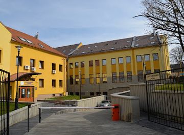 slovakia/presov/landmark/faculty-of-management-and-business-university-of-presov
