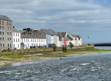 ireland/galway/landmark/the-long-walk