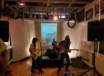 wisconsin/oshkosh/landmark/jambalaya-arts-inc