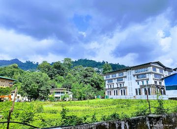bhutan/trongsa-district/landmark/bhutan-view