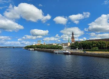 latvia/daugava-river-valley/landmark/stone-bridge-riga