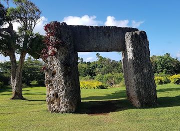 tonga/kapa-island/landmark/ha-amonga-a-maui-trilithon