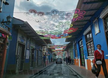 ecuador/loja/landmark/calle-lourdes