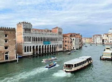 italy/venice/landmark/ca-vendramin-calergi