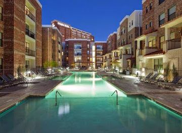 texas/lubbock/north-overton/landmark/the-village-at-overton-park