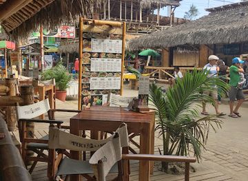 ecuador/montanita-beach/landmark/tiki-limbo