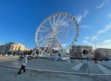 italy/bari/landmark/blue-sky-wheel