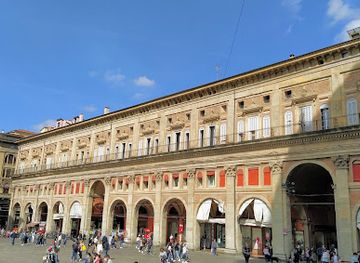 italy/bologna/landmark/palazzo-dei-banchi