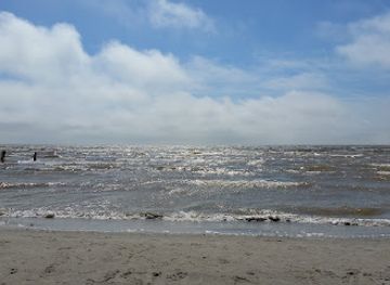 estonia/parnu-beach/landmark/parnu-kuursaal