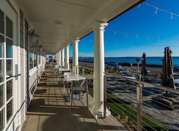 rhode-island/narragansett/landmark/the-shore-house