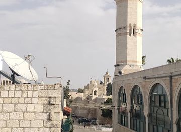 israel/bethlehem/landmark/bethlehem-walking