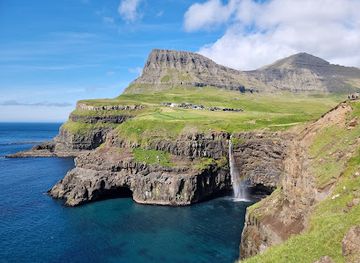 faroe-islands/klaksvik/landmark/mulafossur-waterfall