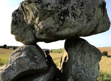 united-kingdom/wiltshire/attraction/the-devil-s-den-2