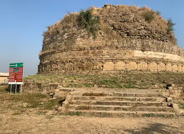 Mankiala Stupa