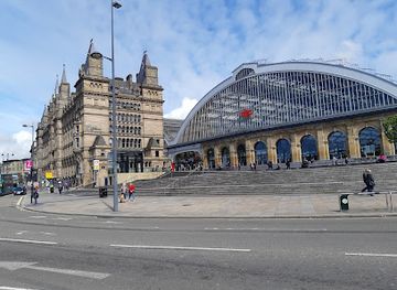 united-kingdom/liverpool/city-centre/landmark/the-wall-of-fame-mathew-street