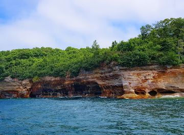 michigan/pictured-rocks-national-lakeshore/landmark/kitch-iti-kipi