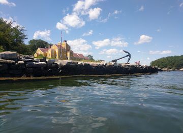 new-hampshire/seacoast-region/landmark/wentworth-coolidge-mansion