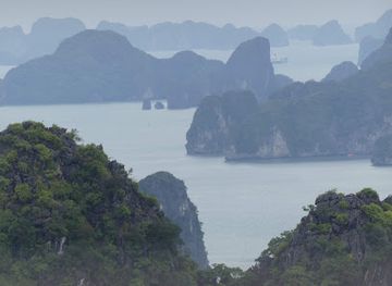 vietnam/ha-long-bay/landmark/sun-wheel-cable-car-sun-world