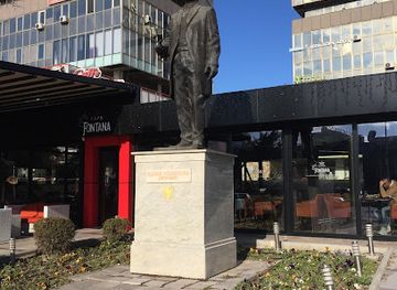 kosovo/has/landmark/monument-of-hasan-pristina