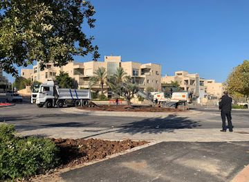israel/modi-in/landmark/simon-levy-memorial-roundabout