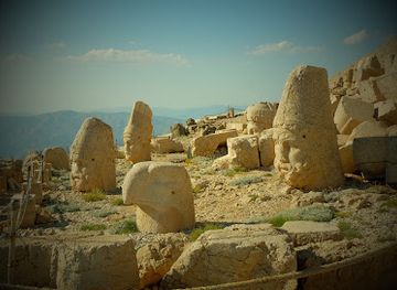 turkiye/bithynia/landmark/mount-nemrut