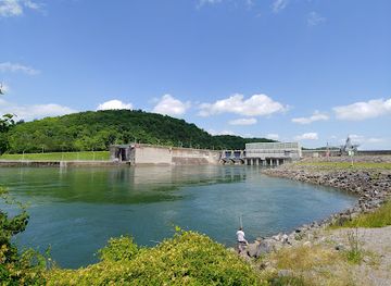 tennessee/tri-cities/landmark/melton-hill-dam-tailwater