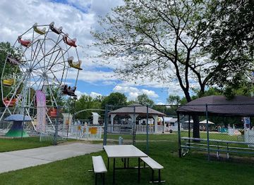 north-dakota/bismarck/landmark/super-slide-amusement-park