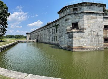 delaware/newark/landmark/fort-delaware-state-park