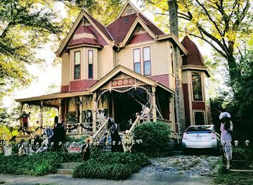 arkansas/little-rock/downtown/landmark/hanger-house