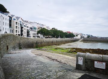 guernsey/st-peter-port-waterfront/landmark/la-valette-underground-military-museum