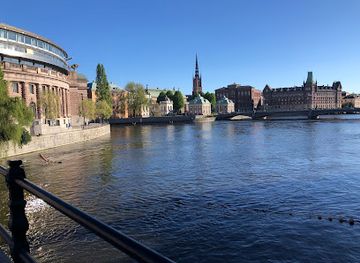 sweden/narke/landmark/viking-walking-tour