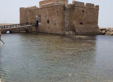 cyprus/adonis-baths-waterfalls/landmark/paphos-castle
