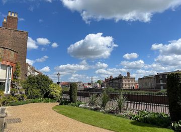 united-kingdom/cambridge-fens/landmark/national-trust-peckover-house-and-garden