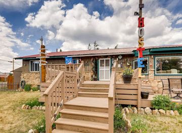 colorado/leadville/landmark/inn-the-clouds-hostel-inn