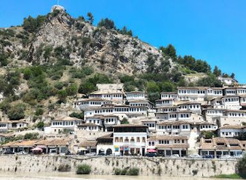 albania/llogara-national-park/landmark/berat-castle