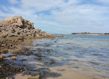 france/côte-de-granit-rose/landmark/the-beach-goas-treiz