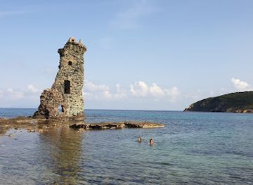 italy/calanques-of-piana/landmark/tour-santa-maria-de-la-chapelle