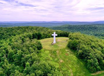pennsylvania/appalachian-mountains/landmark/the-great-cross-of-christ