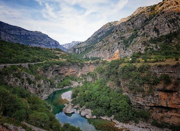 montenegro/lakes-of-plav/landmark/moraca