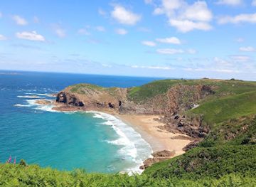 jersey/saint-ouen/landmark/plemont-beach