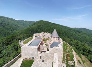 croatia/medvednica-mountain/landmark/oltar-domovine