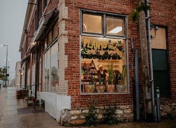 kansas/lawrence/landmark/jungle-house