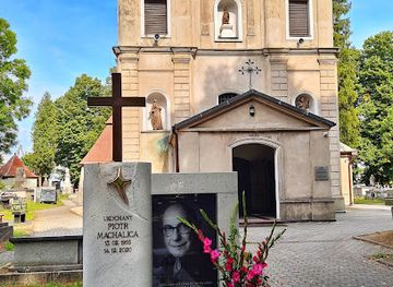poland/czestochowa/landmark/cemetery-st-rocha
