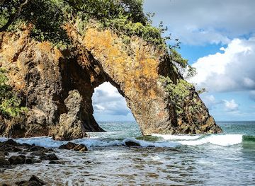 trinidad-and-tobago/pigeon-point/landmark/paria-waterfall