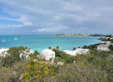 turks-and-caicos-islands/south-caicos/landmark/sapodilla-hill