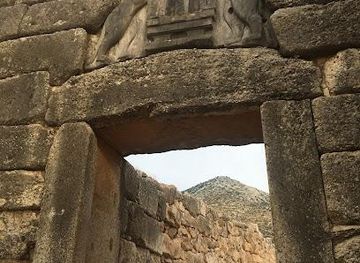 greece/nafplio/landmark/lion-gate